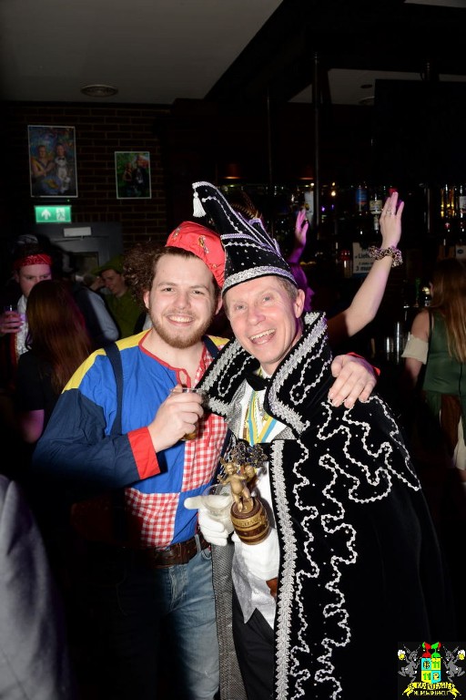 ../Images/Carnavals vrijdagavond in VdG 058.jpg